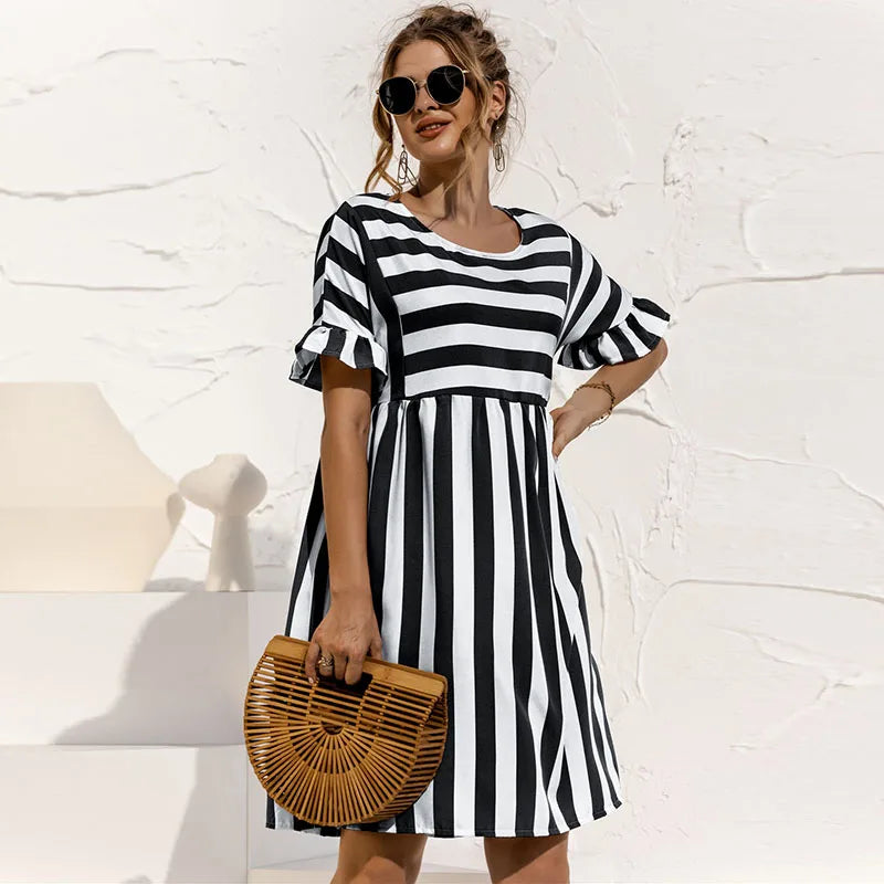 Vestido Curto Listrado Patch ChicSoul