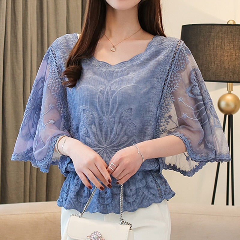 Blusa de Renda Feminina Três Quartos