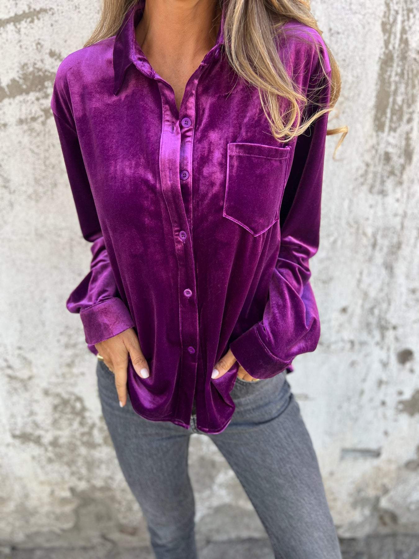 Camisa Casual de Veludo com Gola Lapela e Mangas Longas