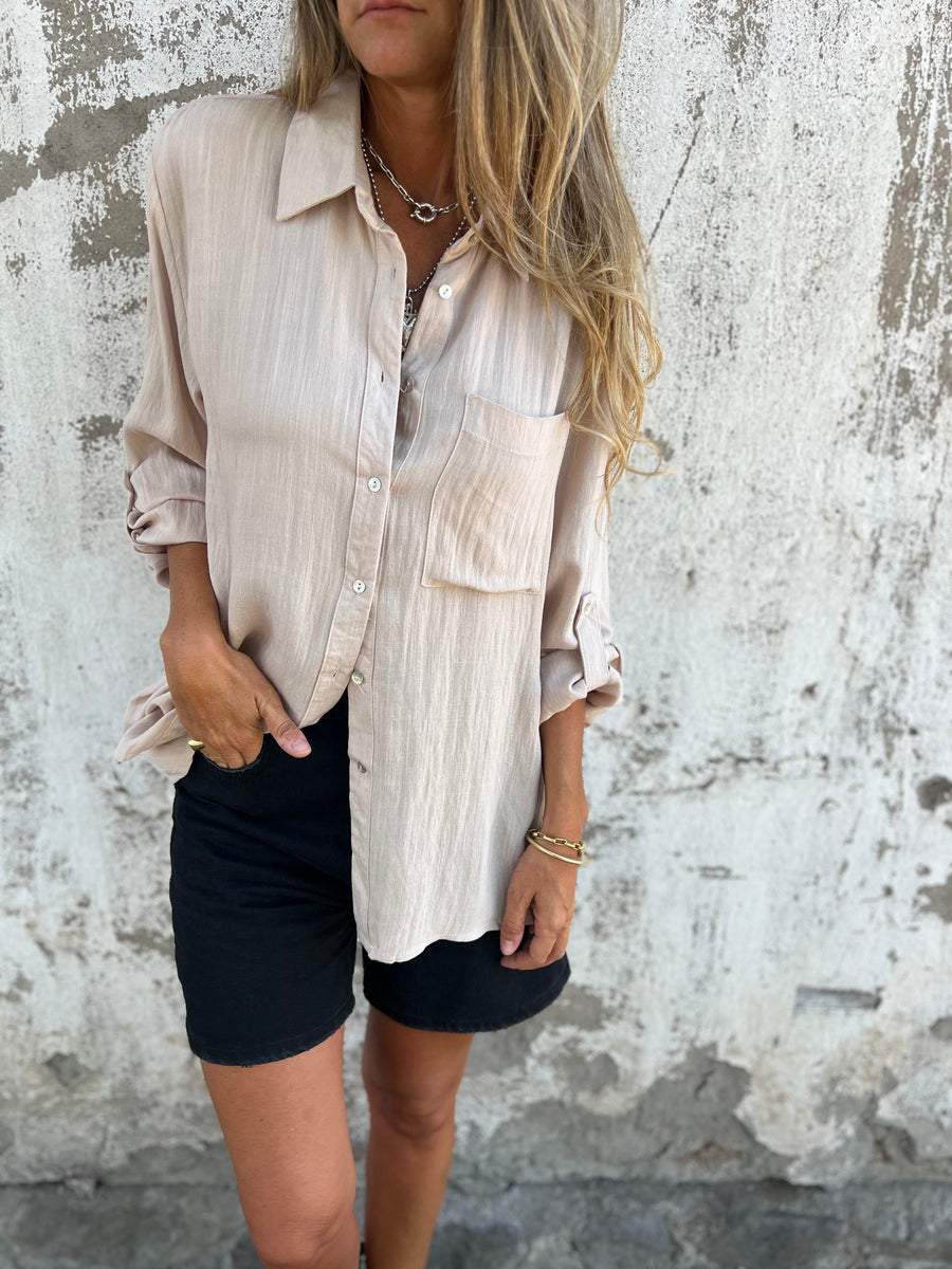 Camisa de algodão e linho com gola camisa