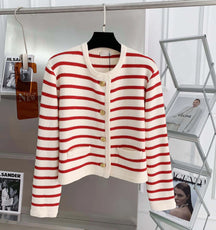 Cardigan Feminino Listrado com Botões