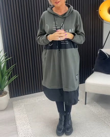 Vestido Feminino Estilo Moletom com Capuz