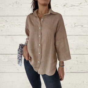 Camisa de algodão e linho com lapela e mangas longas
