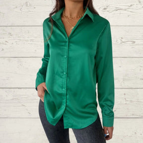 Camisa de Cetim com Lapela e Mangas Longas