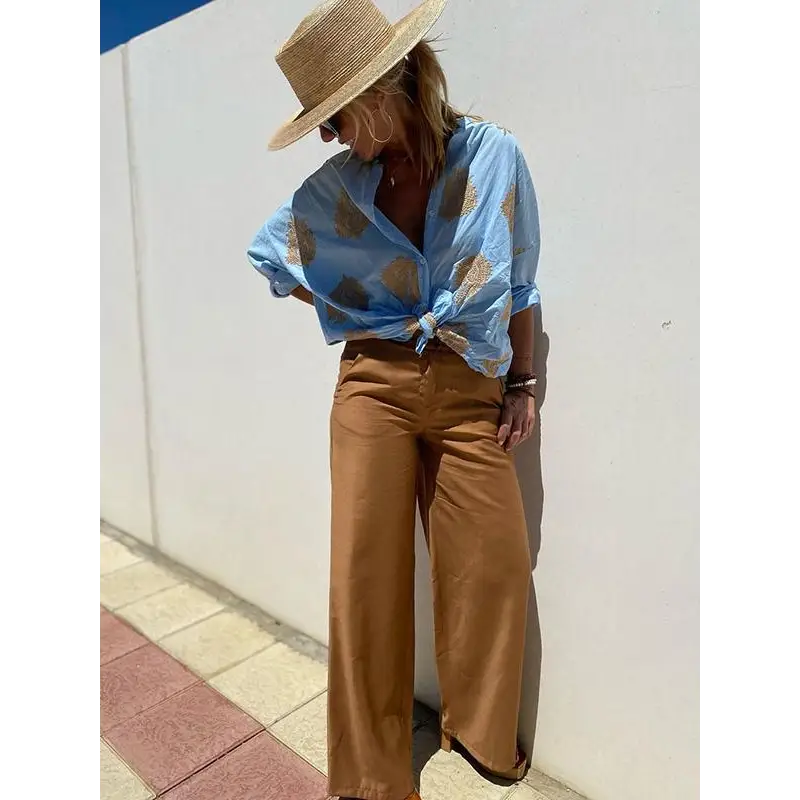 Camisa Feminina Bordada de Algodão com Botões