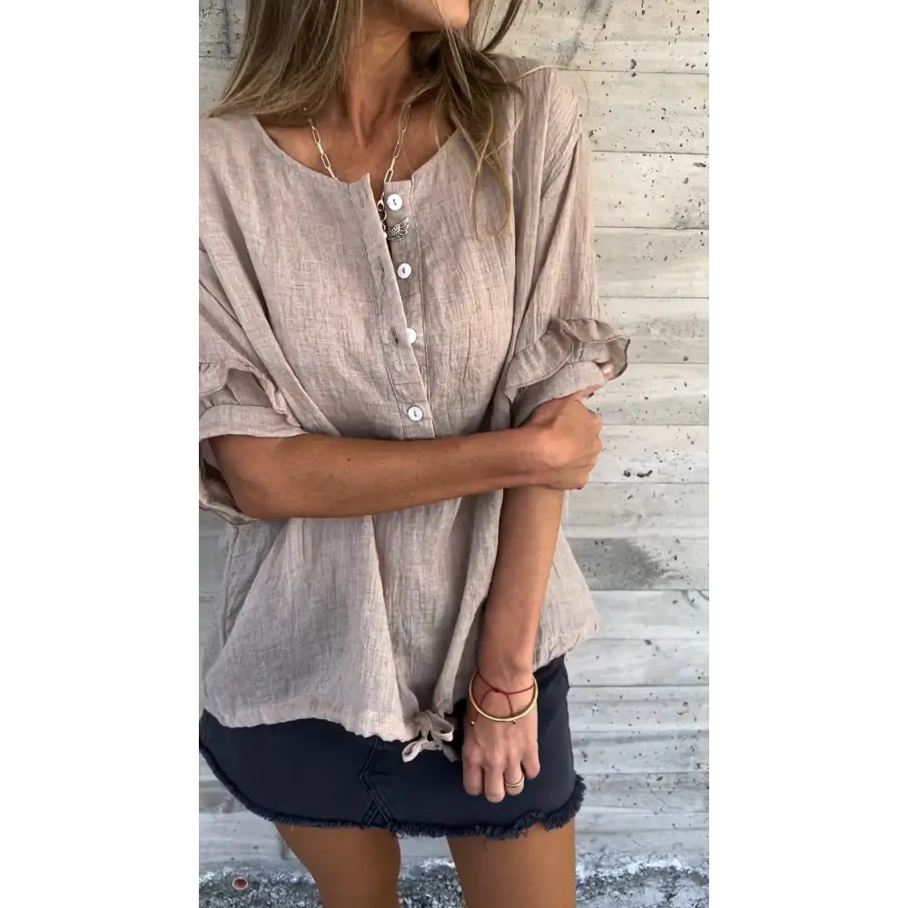 Blusa com Gola Redonda e Barra de Amarrar